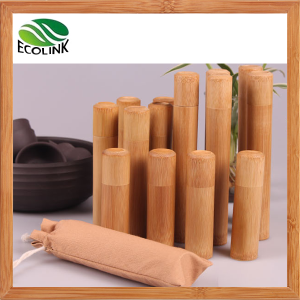 Banbou te nan depo nan vant Mini te kanistè pòtab vwayaj te nan depo